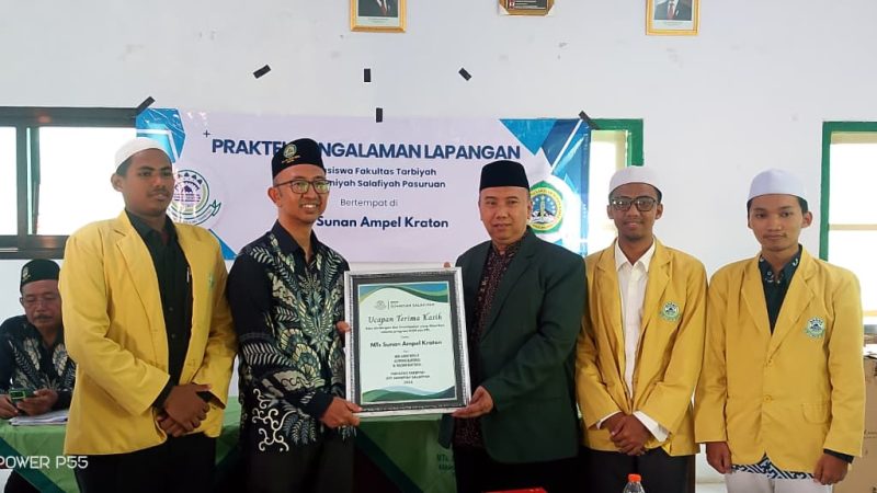 Kental Nuansa Pesantren: Mahasiswa Fakultas Tarbiyah STIT Sunniyah Salafiyah Pasuruan Akhiri PPL dan KKN di MTs Sunan Ampel Kraton